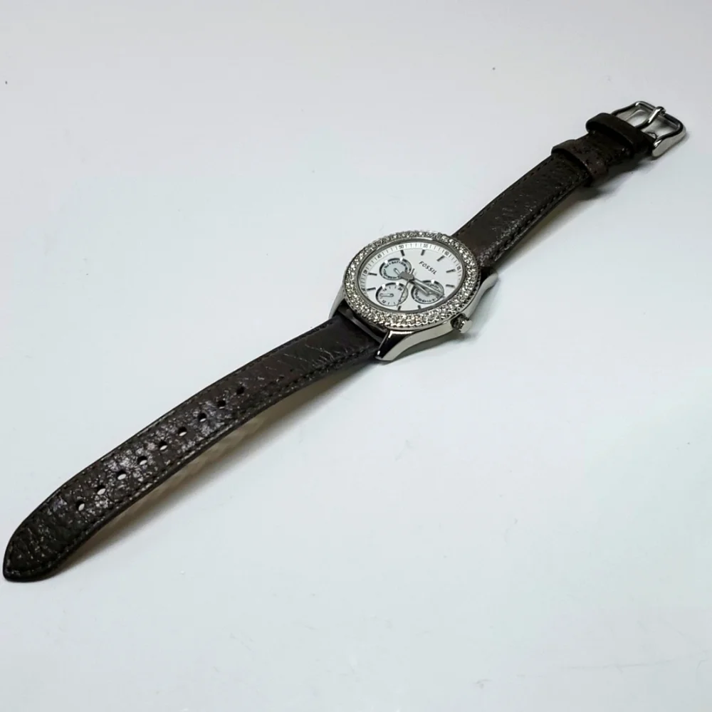 Fossil Watch ES2995 Silver Crystal Brown Leather Wristband White Face NWT